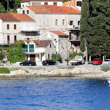 Apartments And Rooms By The Sea Racisce, Korcula - 4341 Екстер'єр фото