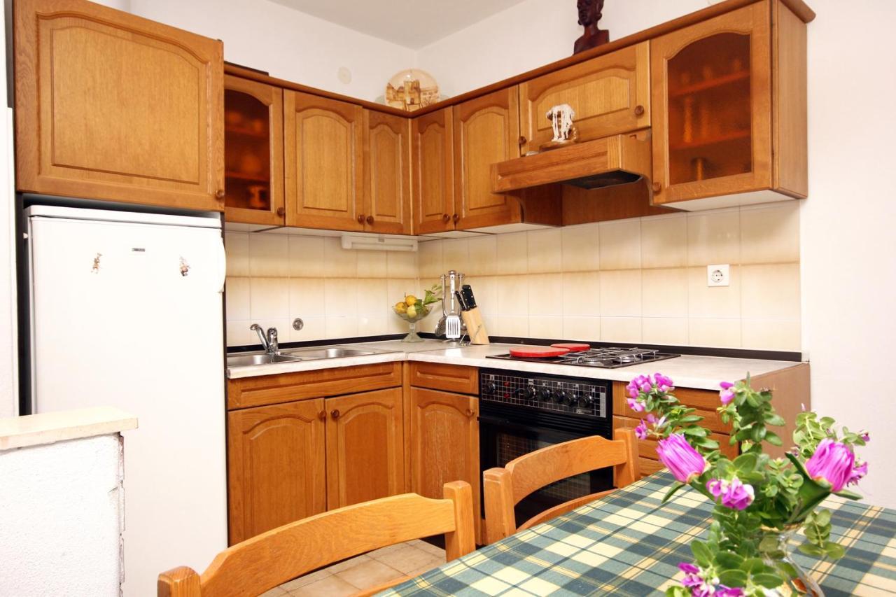 Apartments And Rooms By The Sea Racisce, Korcula - 4341 Екстер'єр фото